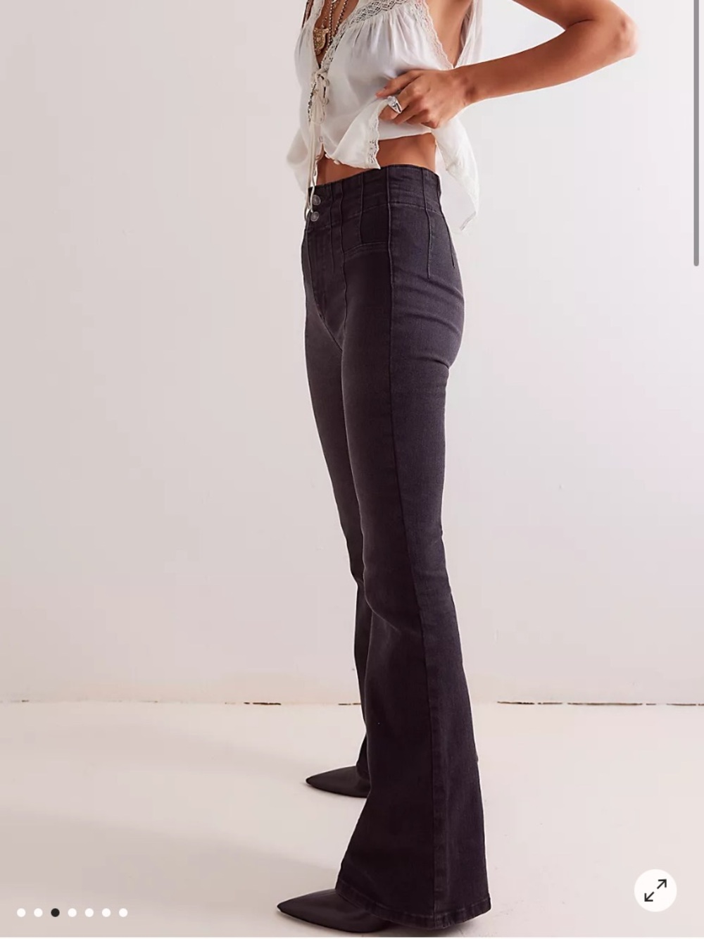 EUC We The Free Jayde Flare Jeans
